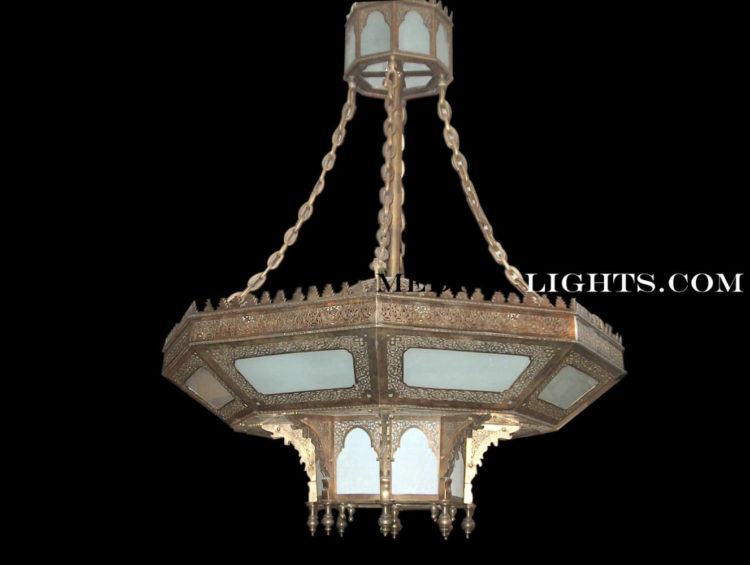 Large Chandelier 114